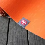 Lire la suite à propos de l’article Choix du Tapis de Yoga: Tout ce qu’il faut savoir!